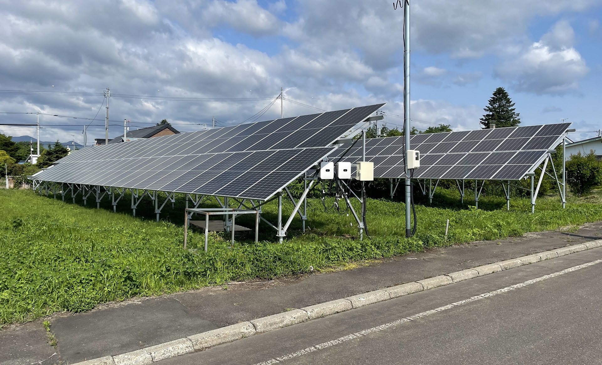 太陽光発電は電力需要地に作られる傾向